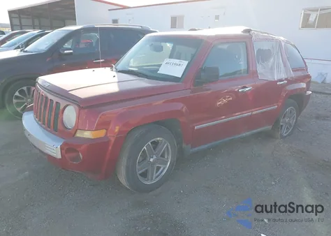 2008 Jeep Patriot Limited z USA, uszkodzony, nr VIN 1J8FF48W78D639563